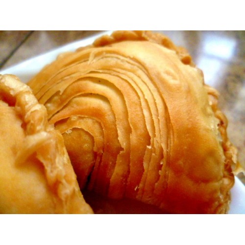 CURRY CHICKEN POTATOES PUFF (SPIRAL)